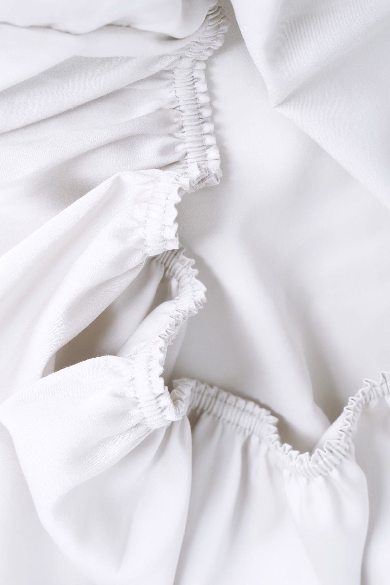 Простыня на резинке NOBLE TRADITIONS GLACE WHITE GRASS 160x200x40 вид 1