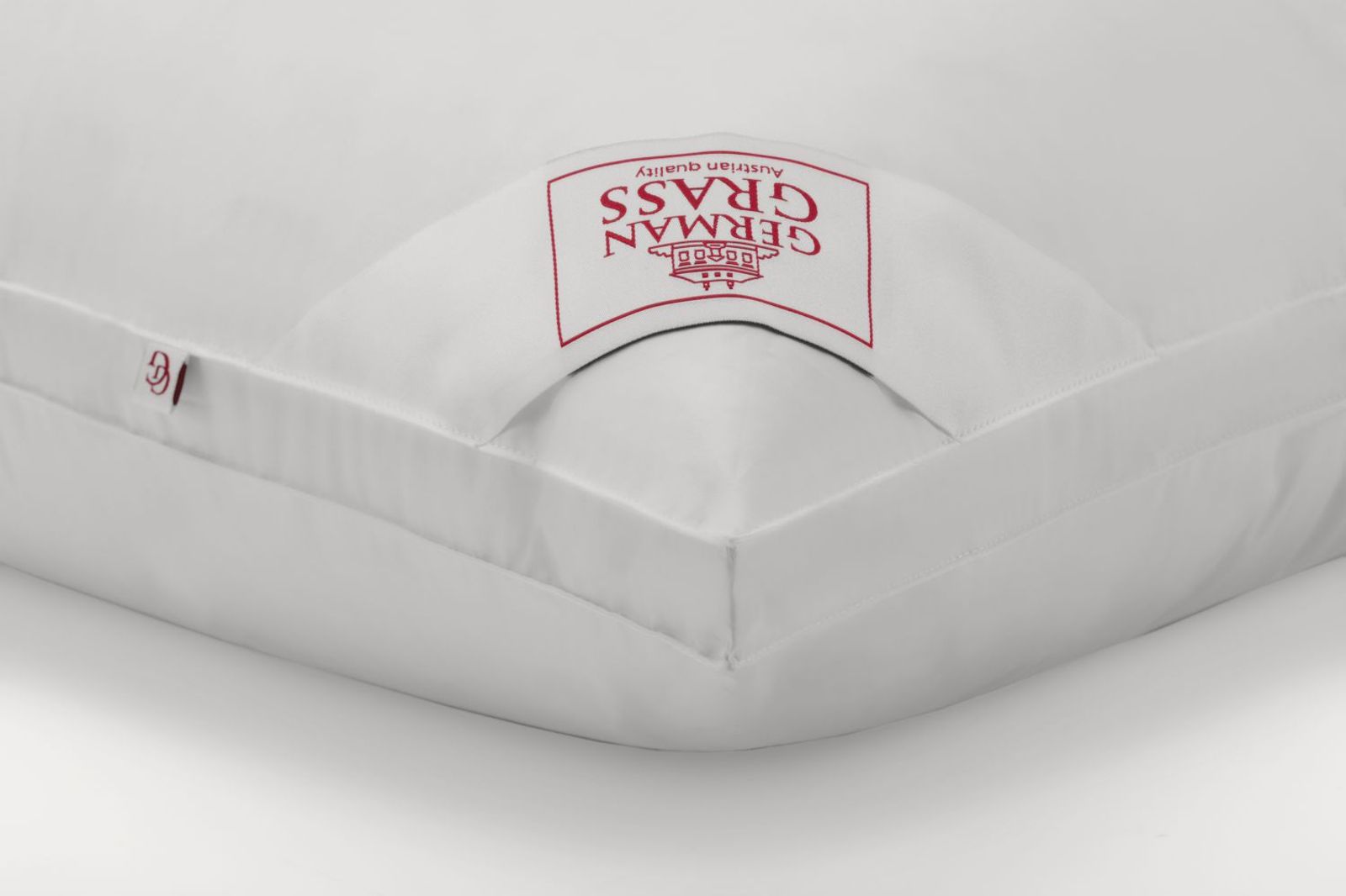 Подушка WHITE FAMILIE DOWN средняя с бортиком 68х68 вид 9