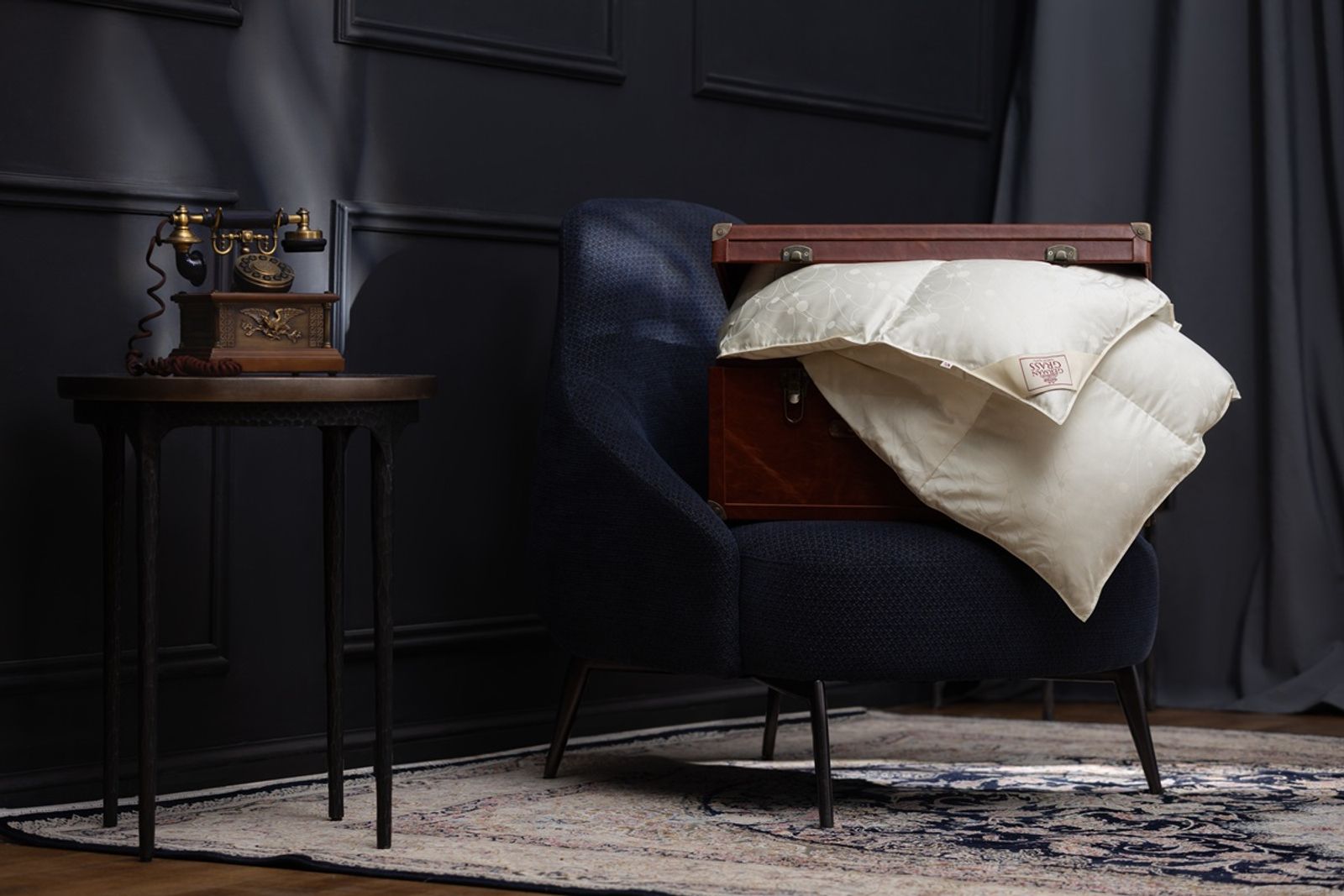 Одеяло из пуха гаги EXCLUSIVE SILK EIDER DOWN всесезонное 240x220 вид 5