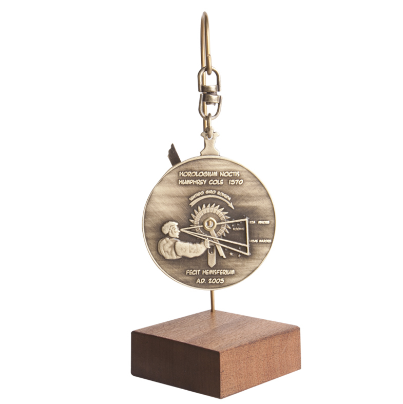 Миниатюрные ночные часы Hemisferium Miniature Nocturnal Dial Н 13 см диам 5 см толщина 6 мм, бронза вид 2