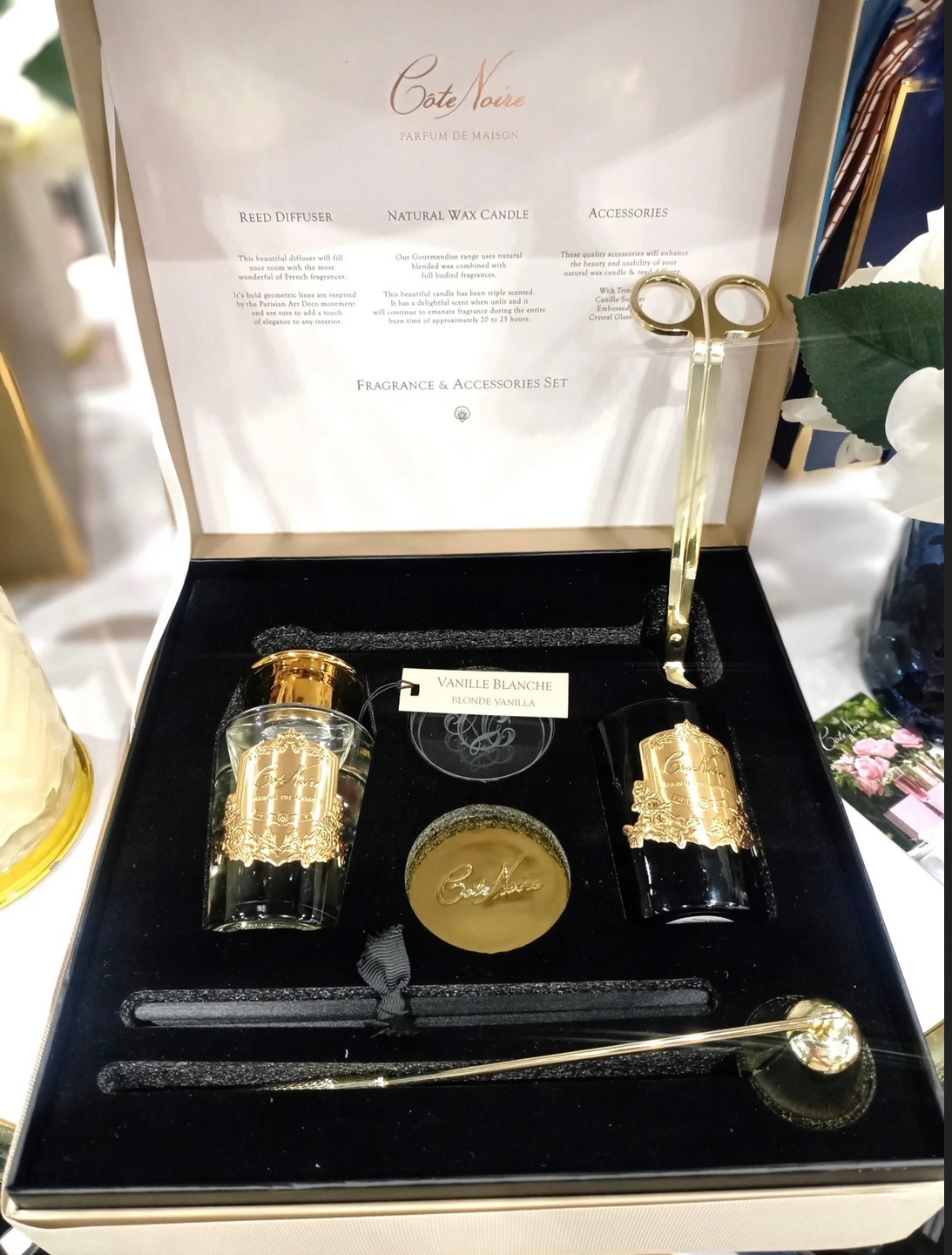 GIFT PACK BLONDE VANILLAПодарочный набор (диффузор 100 мл, свеча 75гр, набор для тушения и обрезани