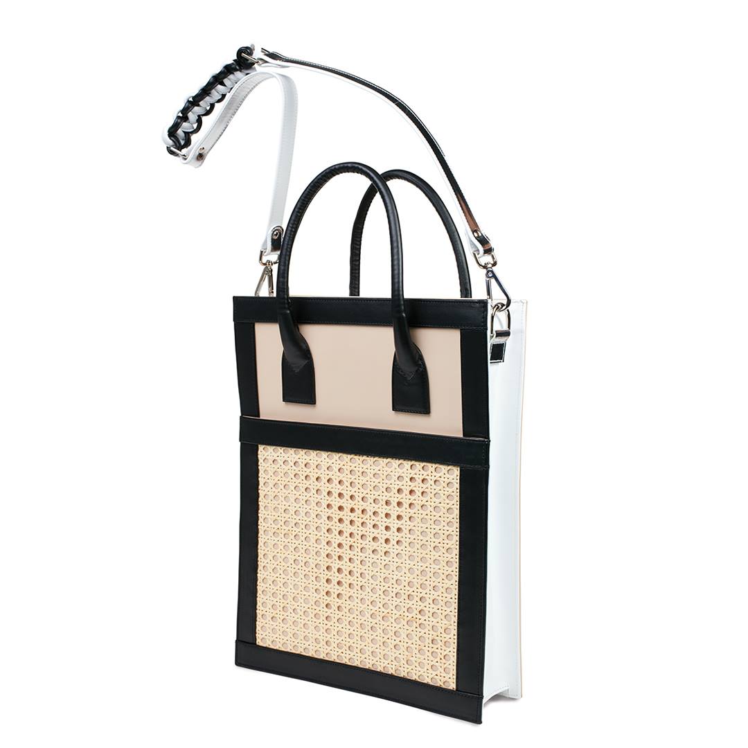 VIENNA SHOPPER BAG MEDIUM "Сумка бежево-белая, телячья кожа, декор из соломки, ремень с серебристо