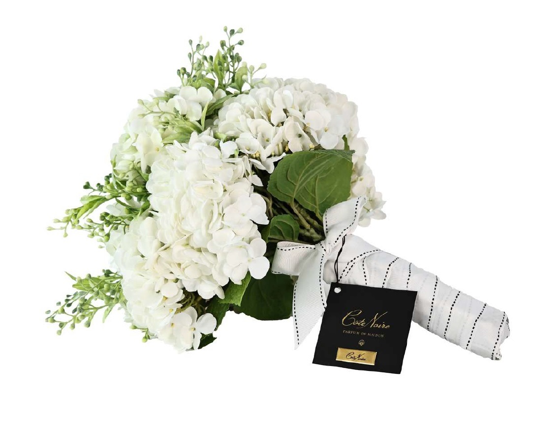 Wrapped Hydrangea BouquetБукет гортензий белый