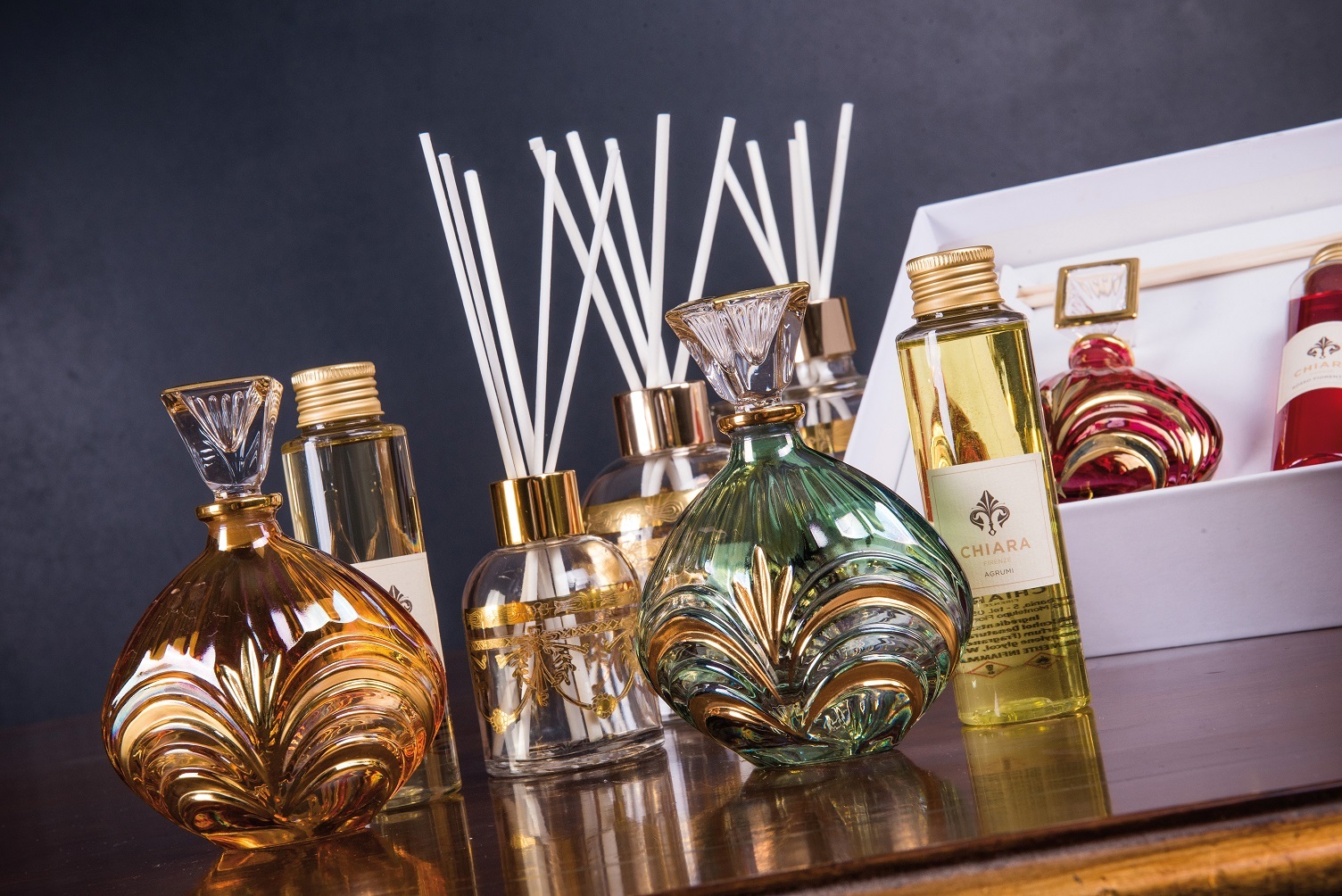 AMBERДиффузор ароматический, цвет янтарный с золотом, аромат ванили, 100 мл вид 2