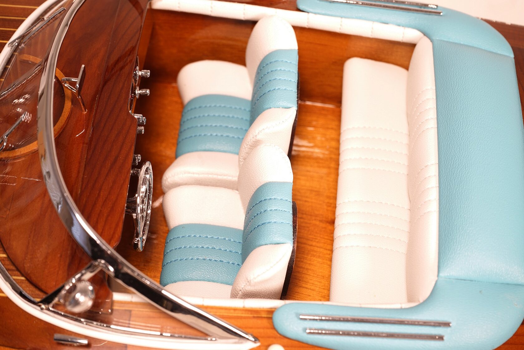 Яхта Aquarama AUTHENTIC MODELS 64х20 Н19 см, дерево вид 2