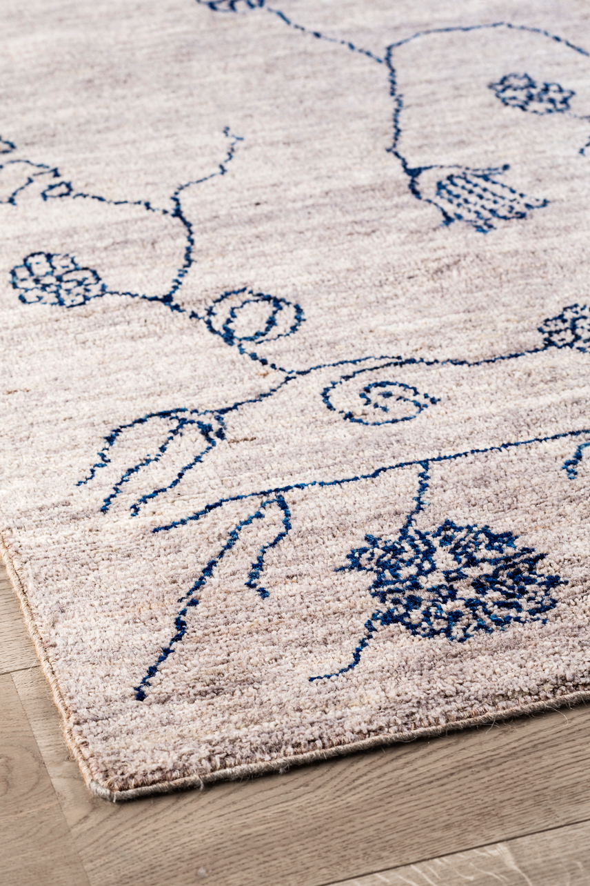 GARDEN Ковер 160/230, высота ворса 10 мм, с подложкой, узелковая техника, синий рисунок на бежевом вид 3