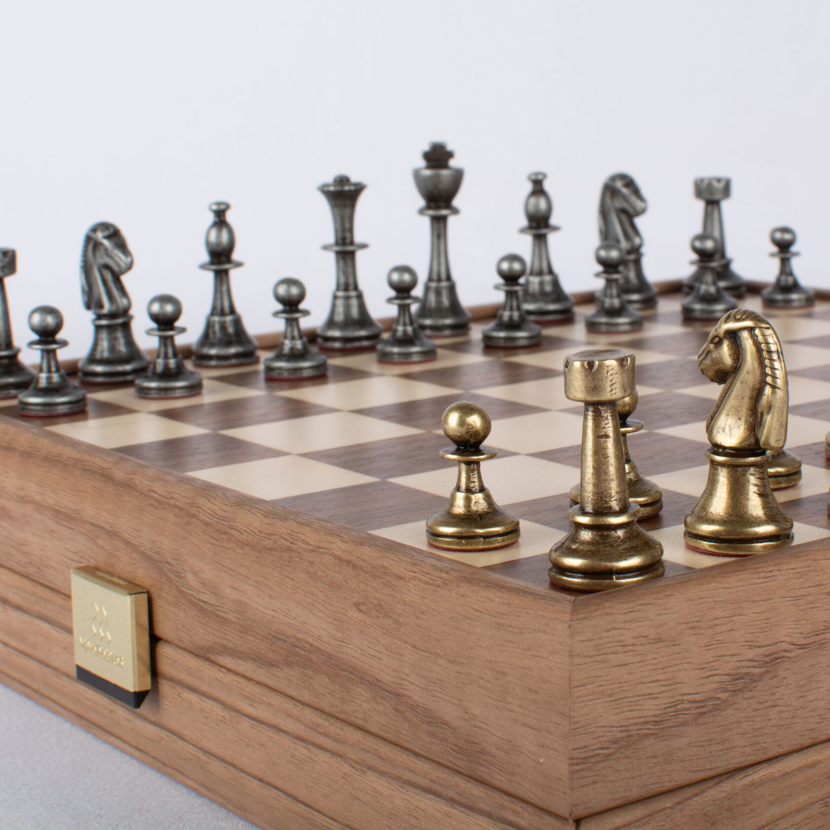 WOODEN CHESSШахматы классические, 27х27 см, фигуры металл, коробка дерево, рисунок орех + дуб вид 3