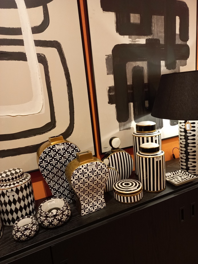 ROUND BOXШкатулка круглая с крышкой, черно-белый, D17,5 см, керамика вид 3