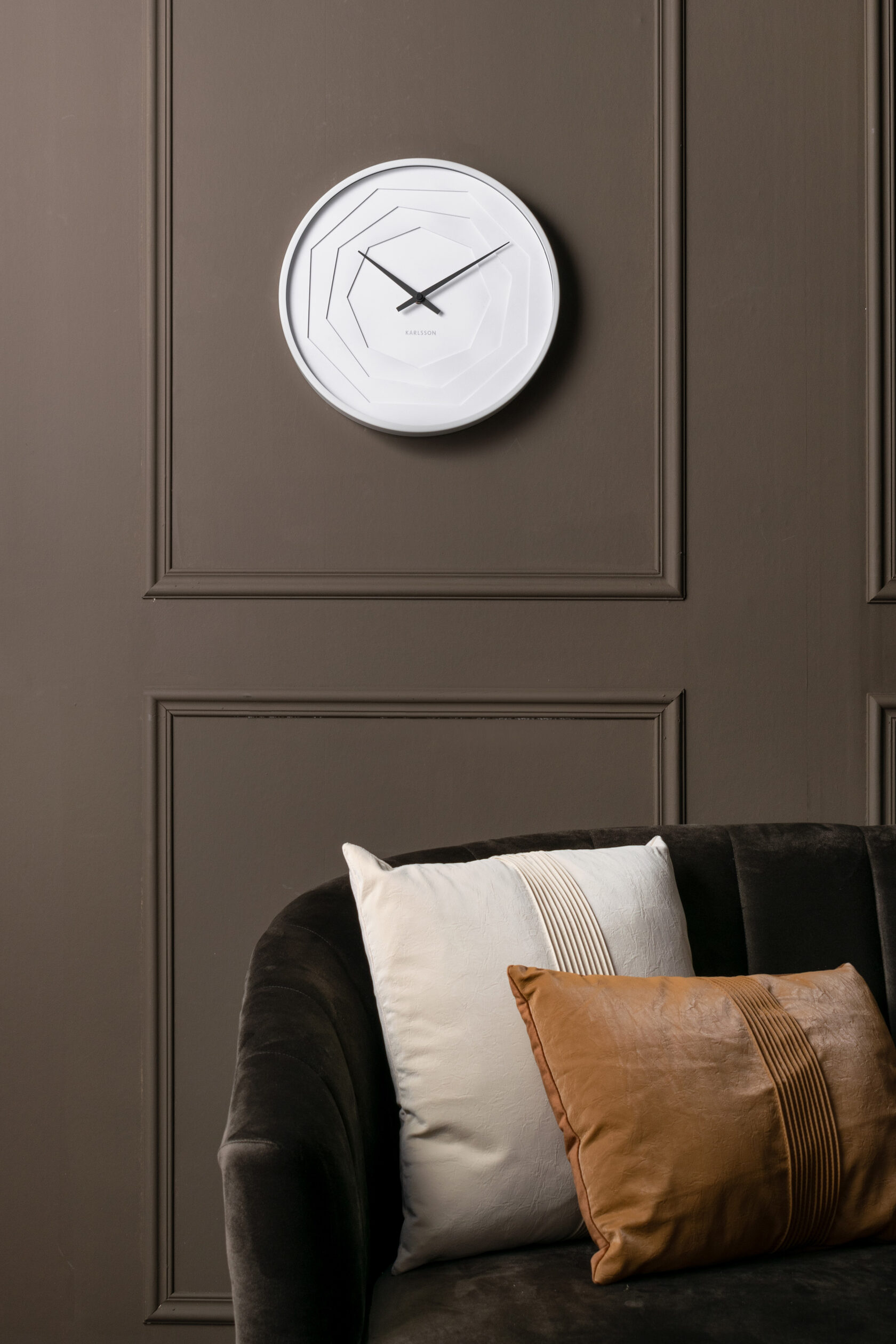 Часы настенные Karlsson LAYERED ORIGAMI, пластик, белый 30х30х4,5 см, бесшумный механизм, батарейка вид 5